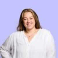 Thea Holen on cord