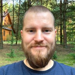 Kamil on cord