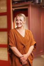 Melanie Irving on cord
