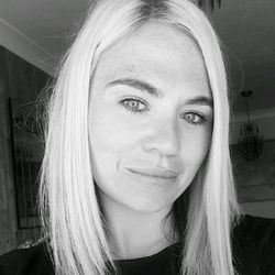 Melissa  on cord