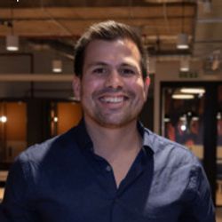 Erik on cord