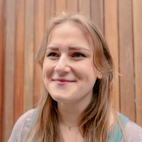 Ania on cord
