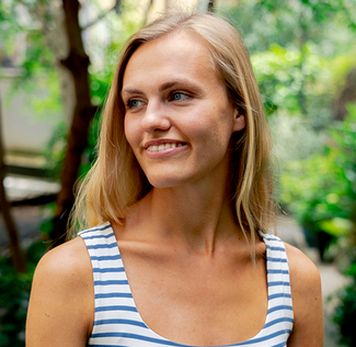Anna Cowling on cord