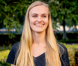 Anna Cowling on cord
