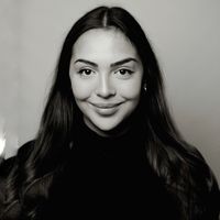 Ella on cord