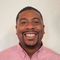 Alonzo on cord